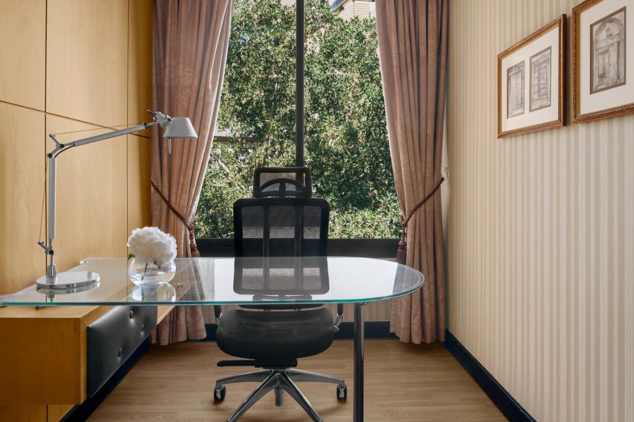 Intercontinental Riyadh By Ihg Luaran gambar A typical office at the hotel