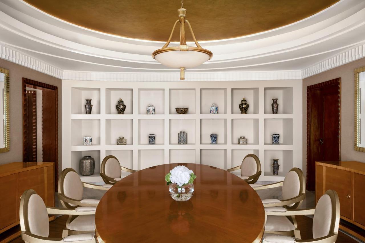 Intercontinental Riyadh By Ihg Luaran gambar The interior of the 2010 White House redesign