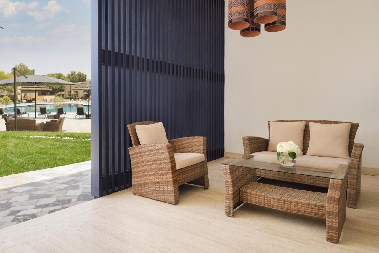 Intercontinental Riyadh By Ihg Luaran gambar Outdoor furniture