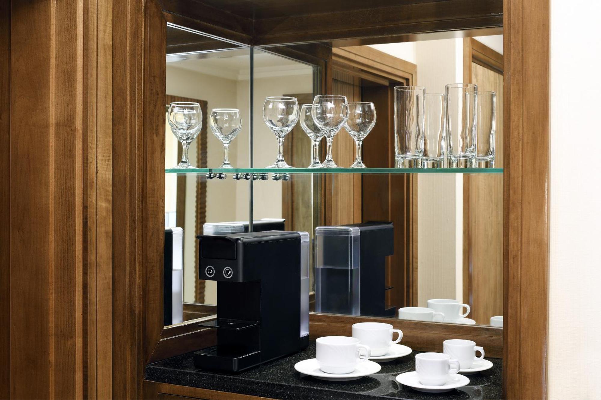 Intercontinental Riyadh By Ihg Luaran gambar A Nespresso machine in a hotel room